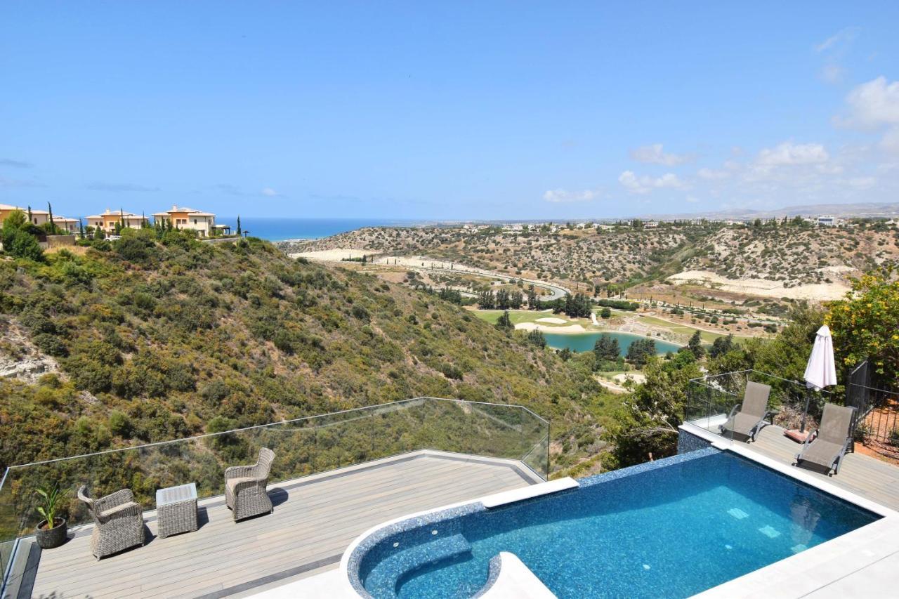 3 Bedroom Lania With Private Pool And Wonderful Sea Views, Aphrodite Hills Villa